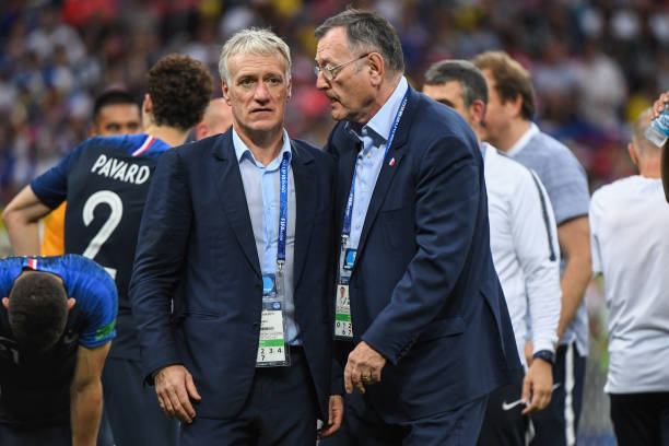 但也暴露出 但也暴露出